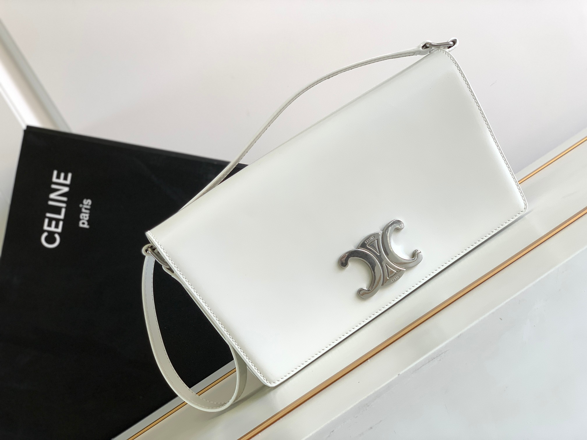 Ce**e trapeze triomphe bag
