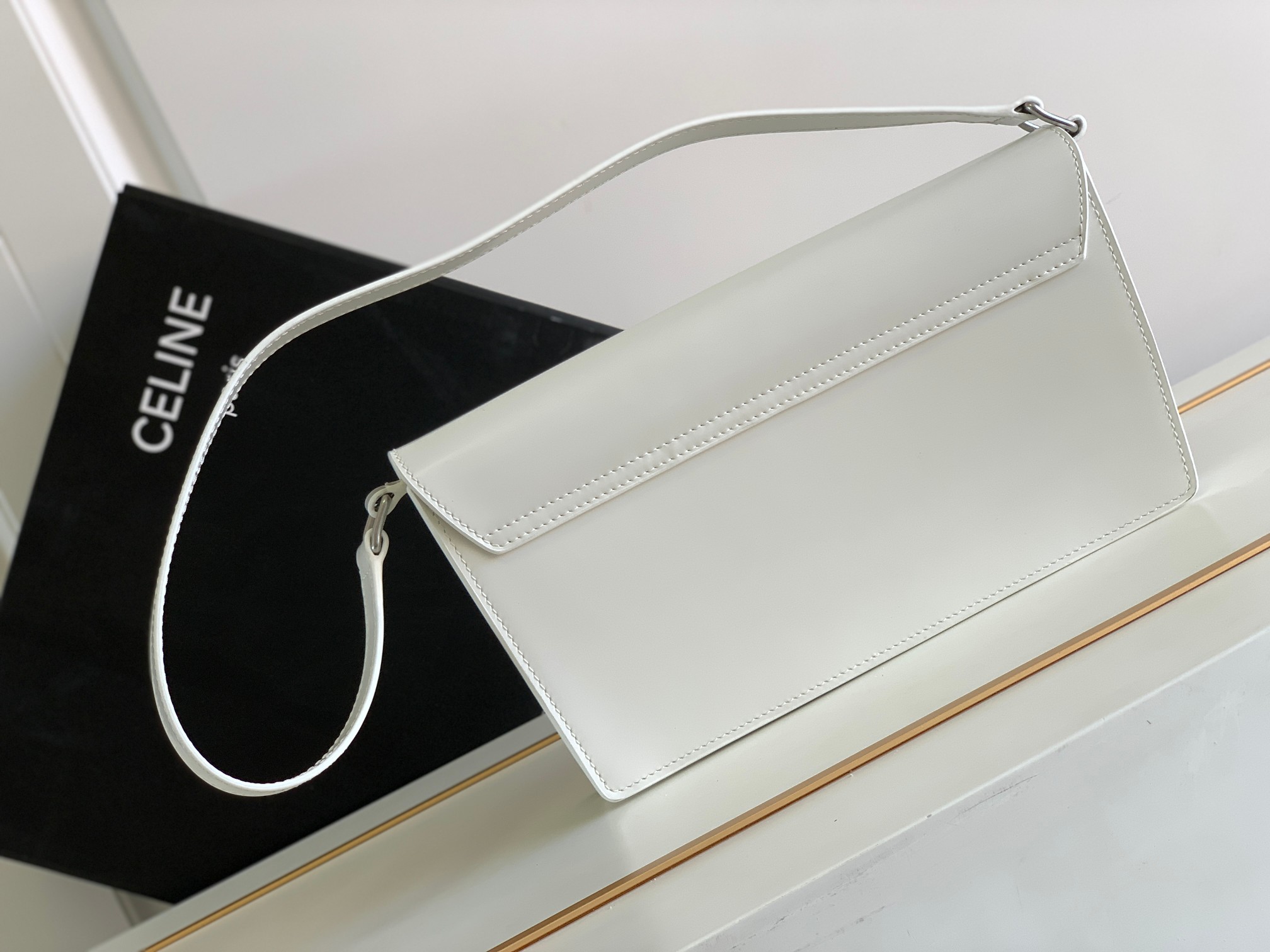 Ce**e trapeze triomphe bag