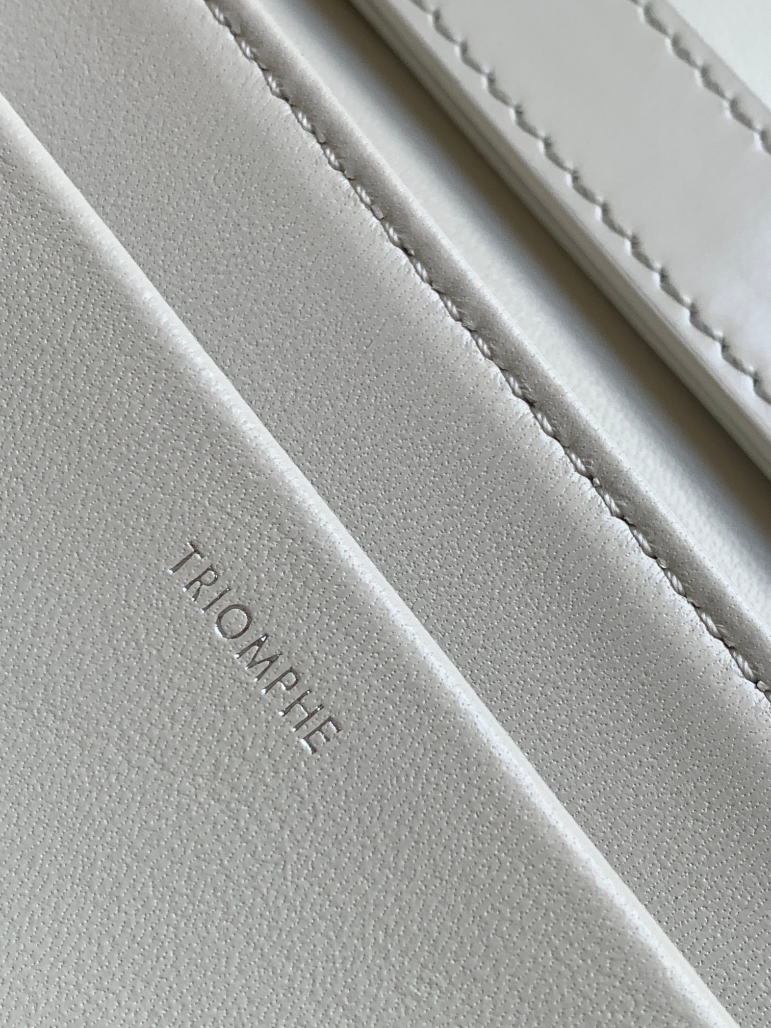 Ce**e trapeze triomphe bag