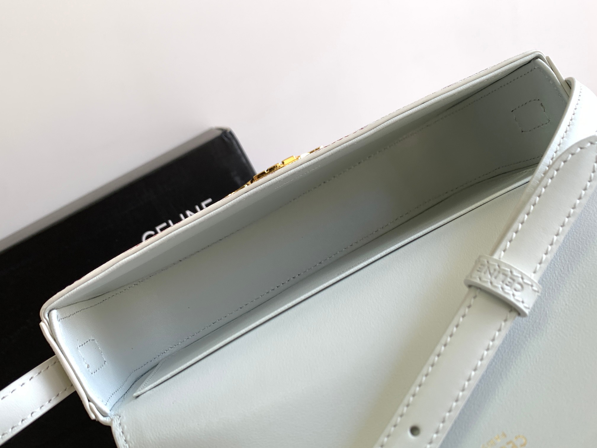 Ce**e shoulder bag triomphe