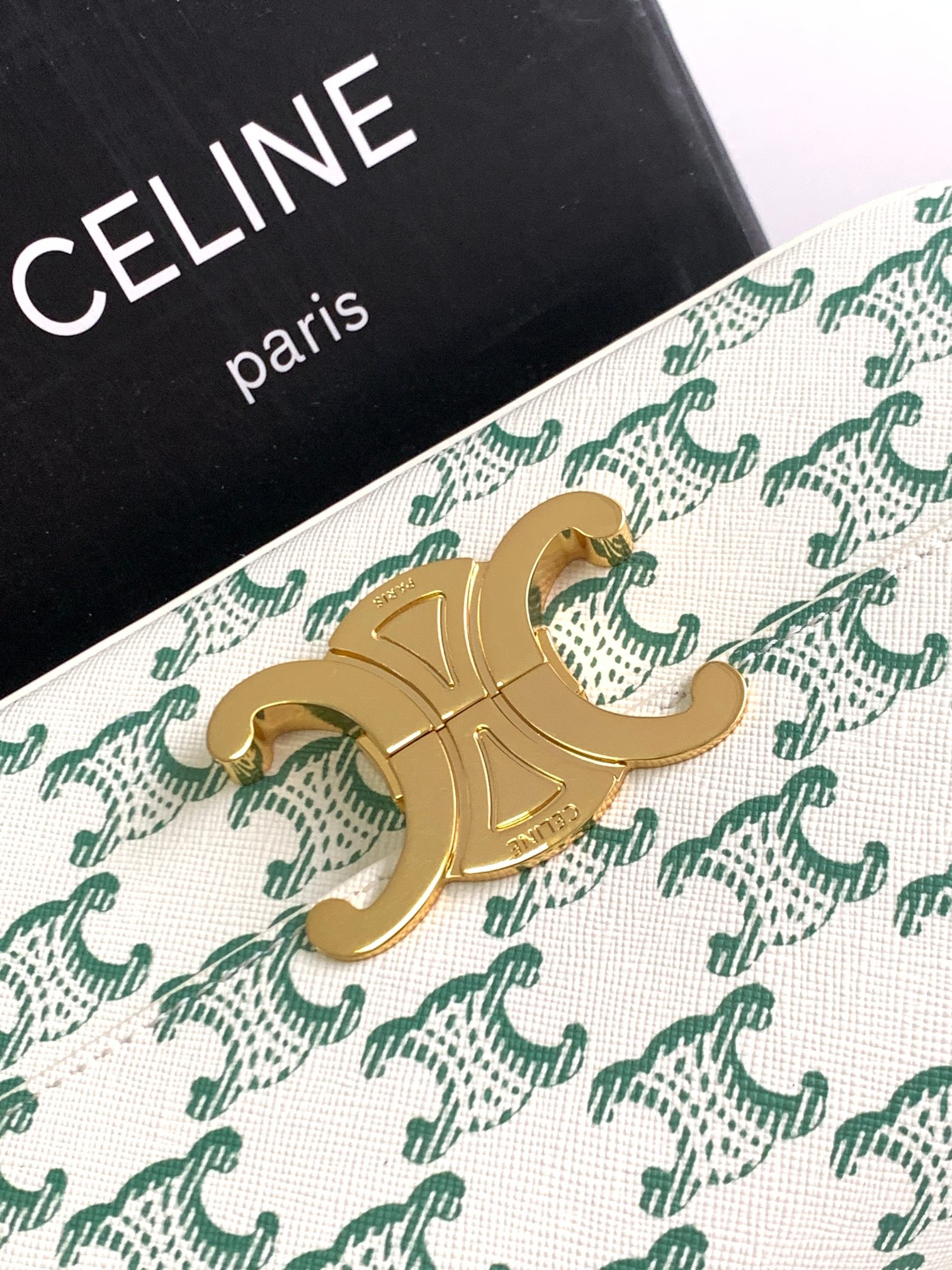 Ce**e shoulder bag triomphe