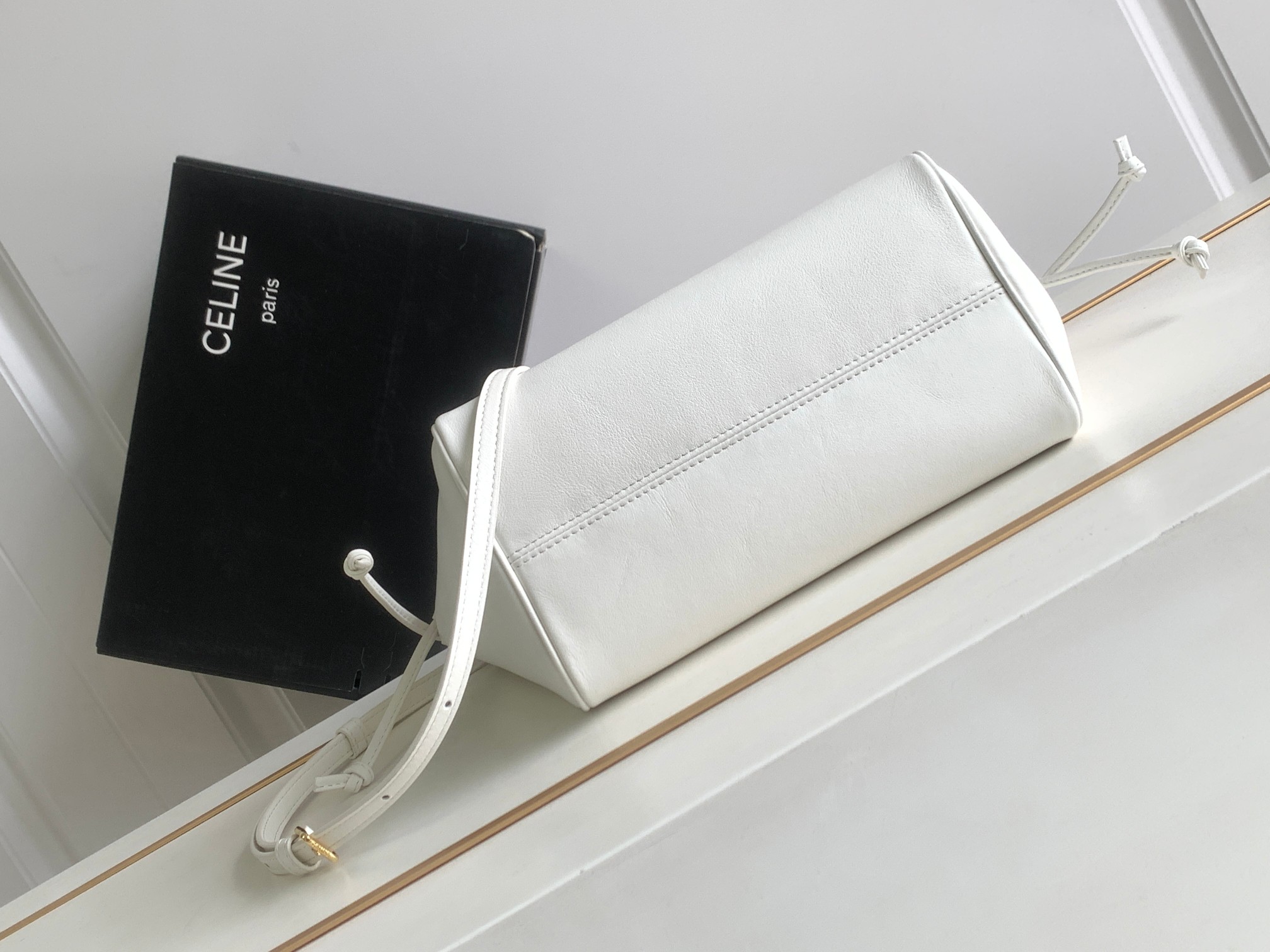 Ce**e small cabas drawstring cuir triomphe