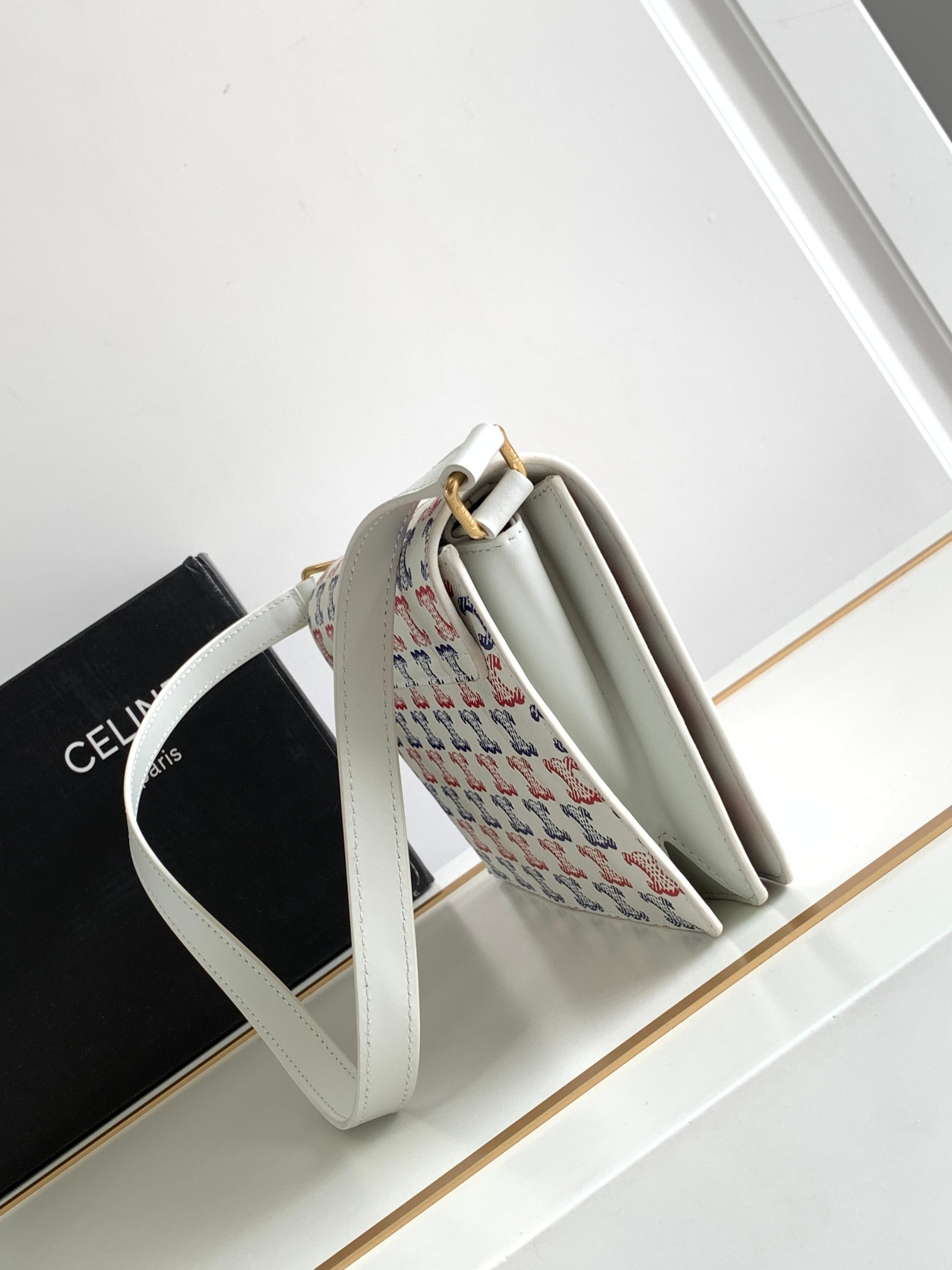Ce**e trapeze triomphe bag