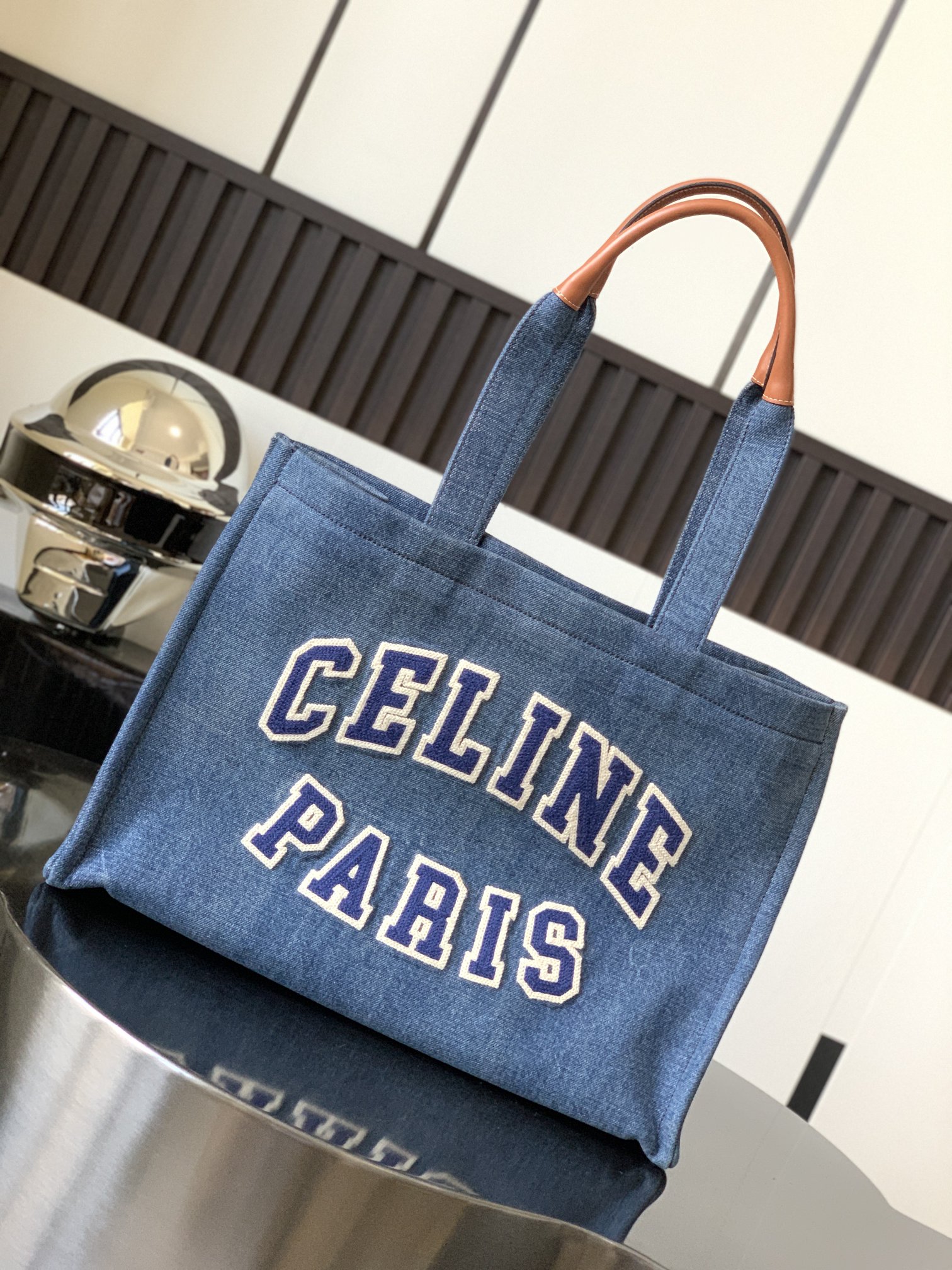 Ce**e large cabas thais