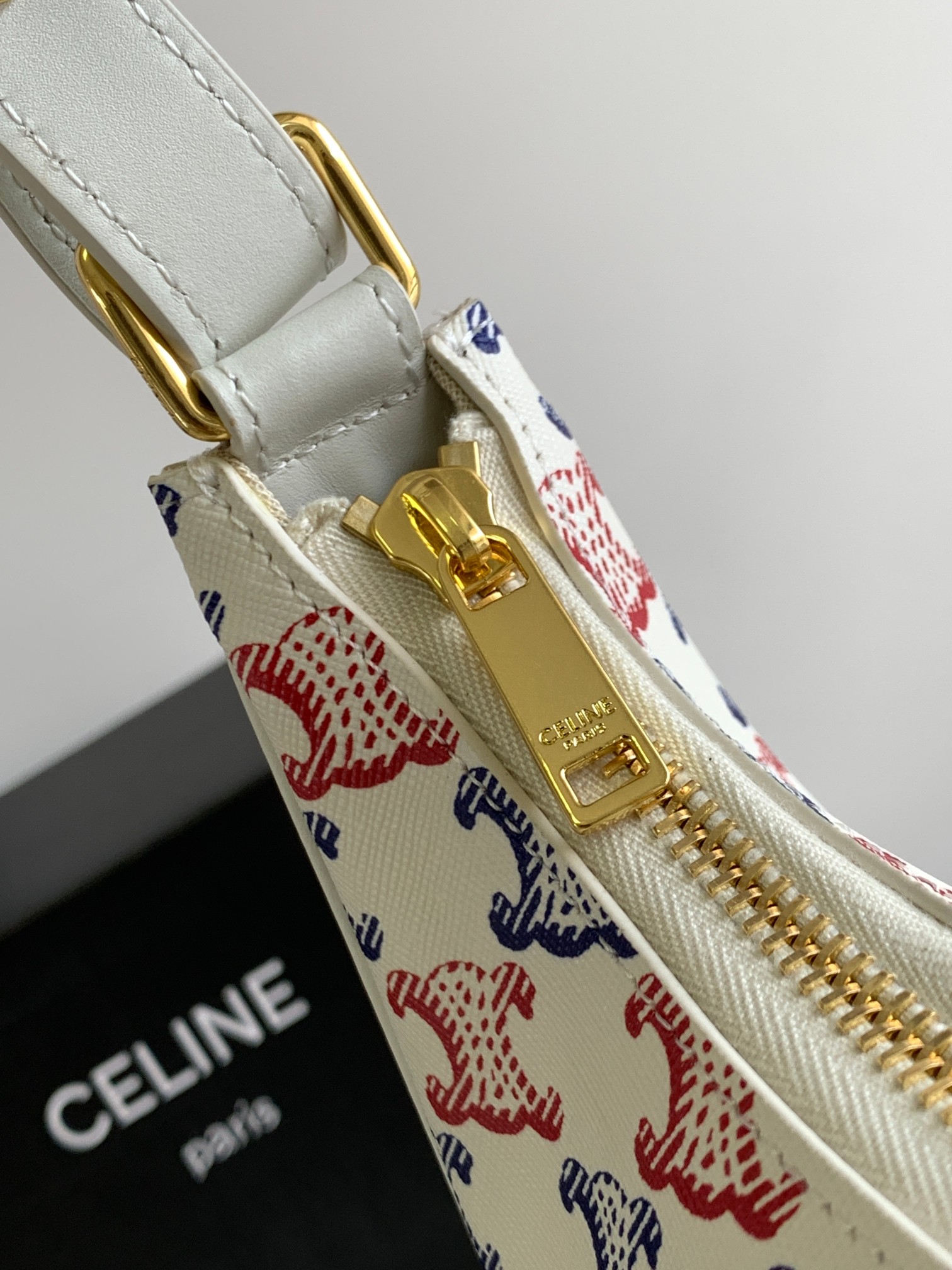 Ce**e ava bag