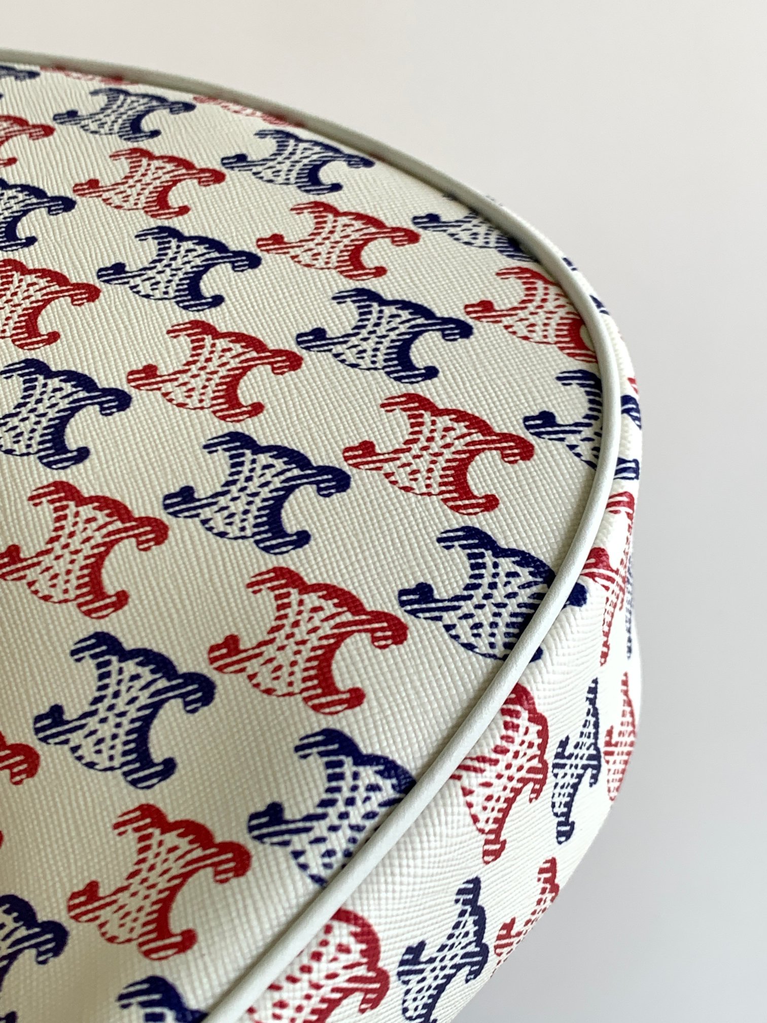 Ce**e ava bag