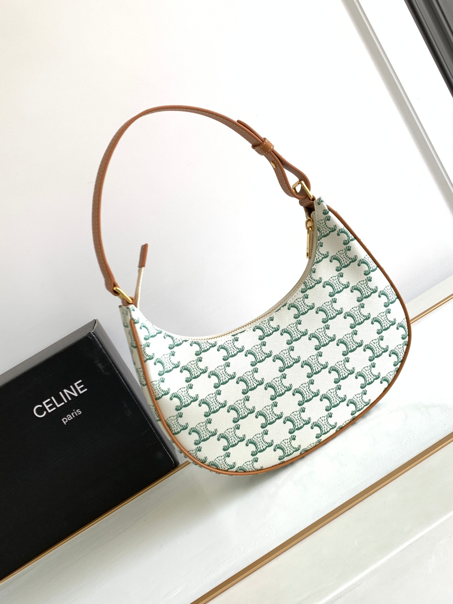 Ce**e ava bag