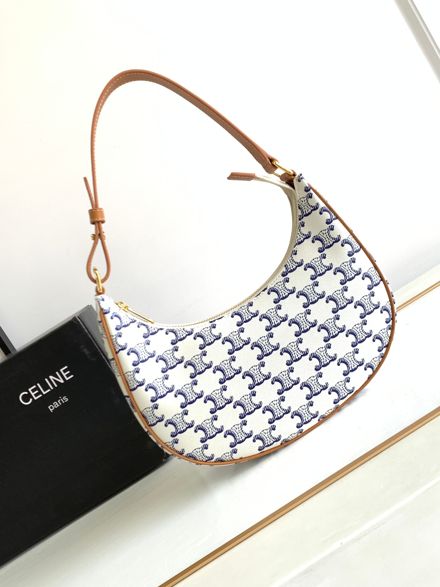 Ce**e ava bag