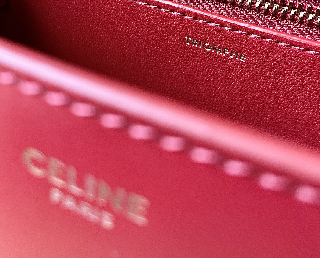 Ce**e besace triomphe bag