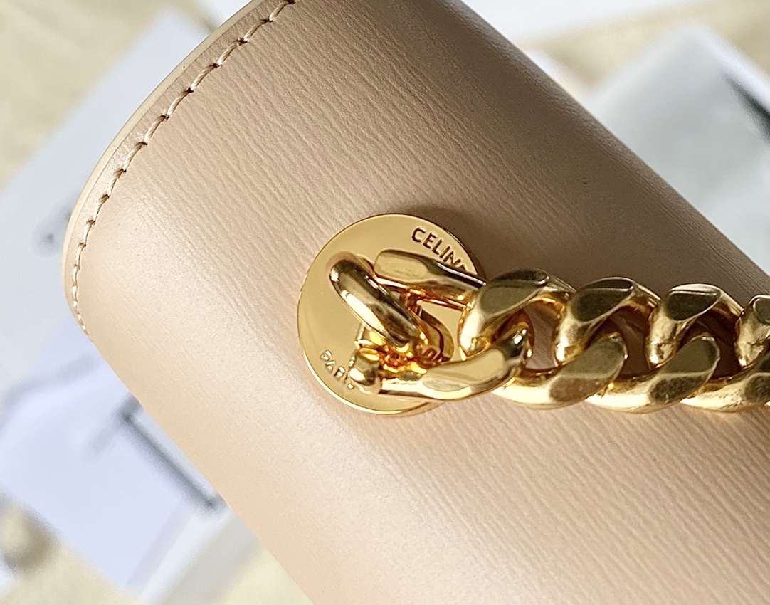 Ce**e besace triomphe bag