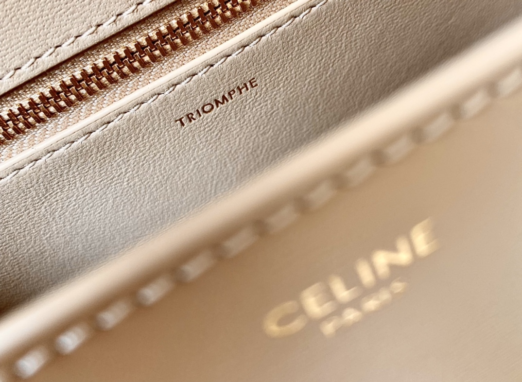 Ce**e besace triomphe bag