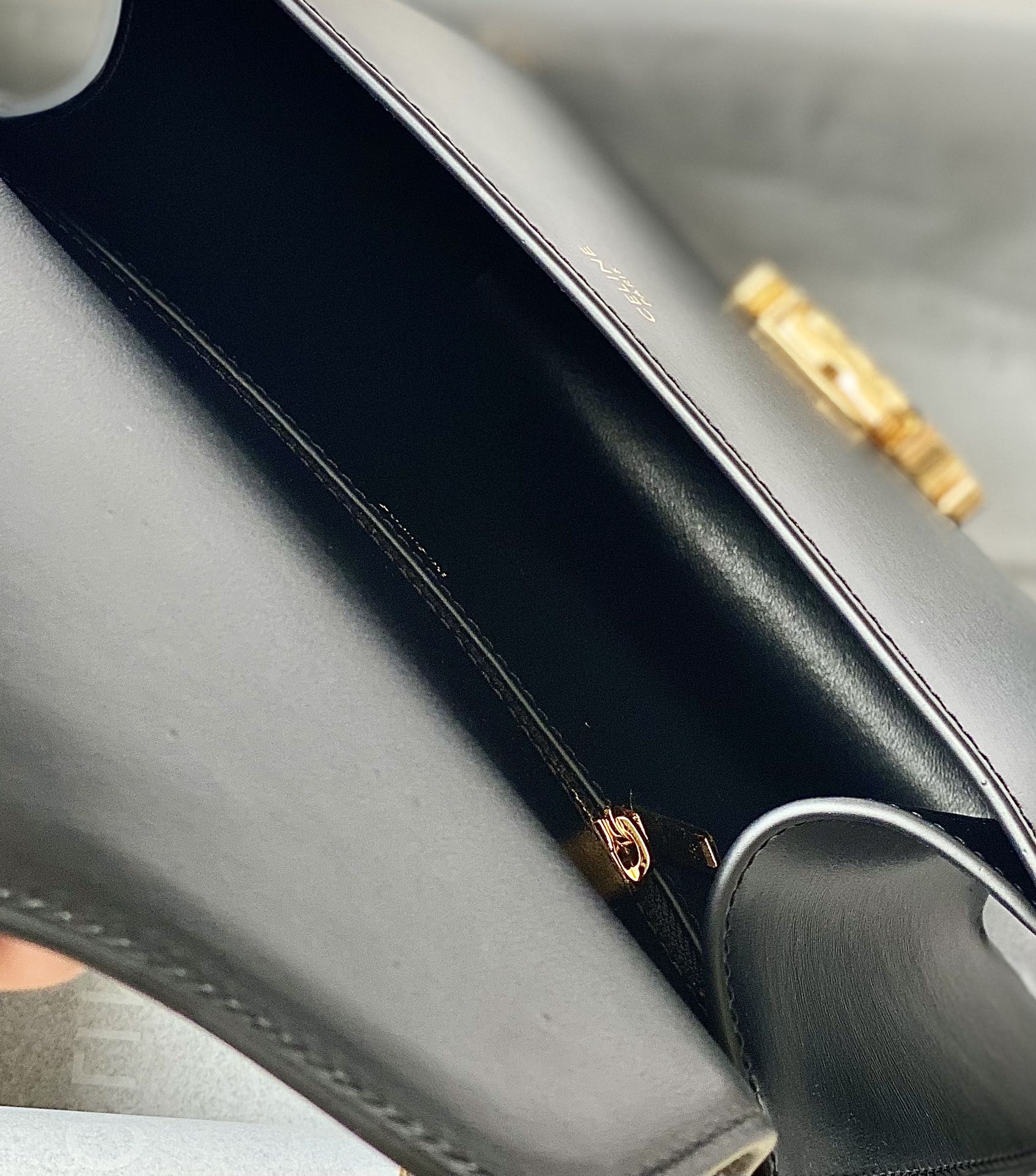 Ce**e besace triomphe bag