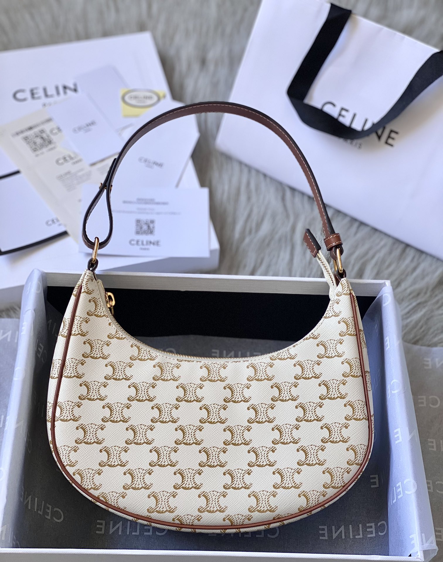 Ce**e ava bag