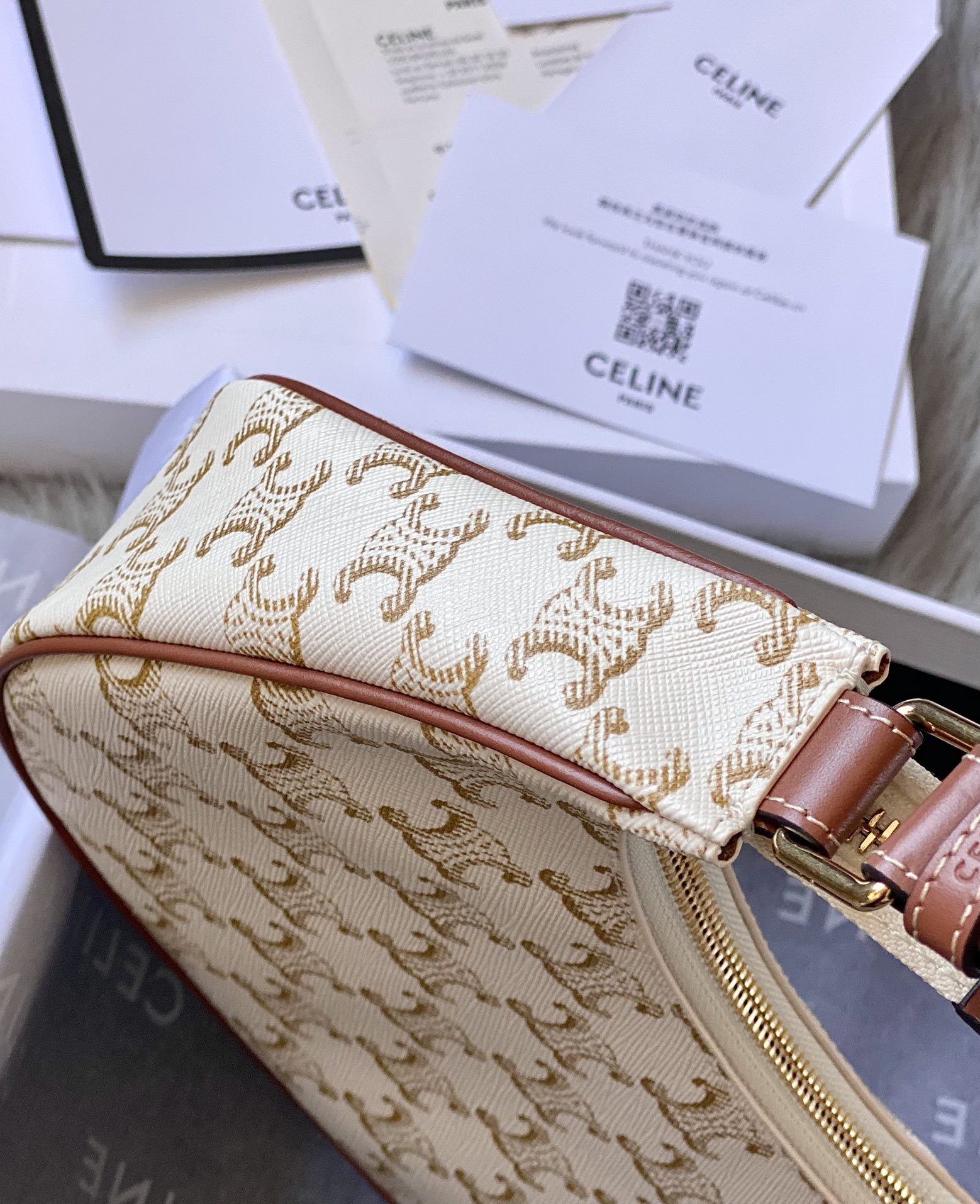 Ce**e ava bag