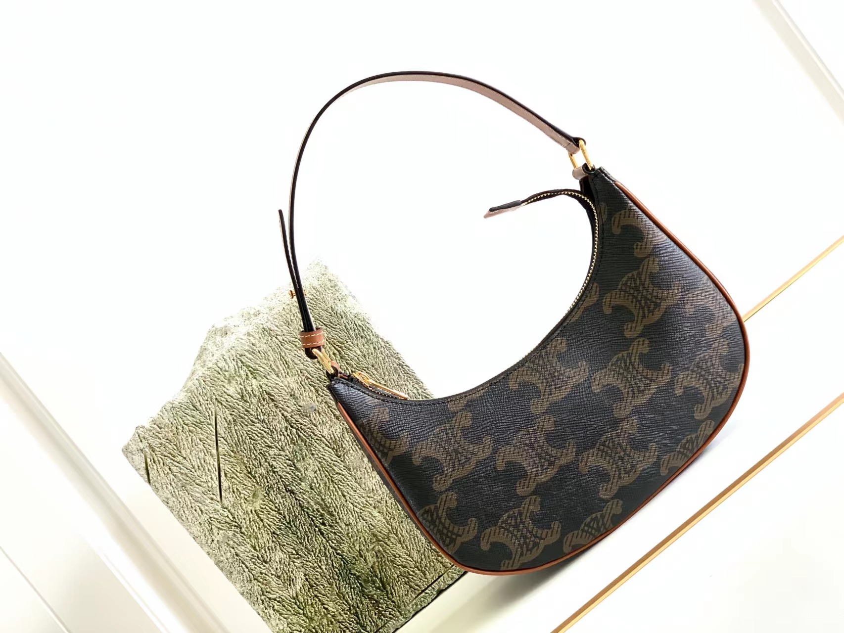 Ce**e ava bag