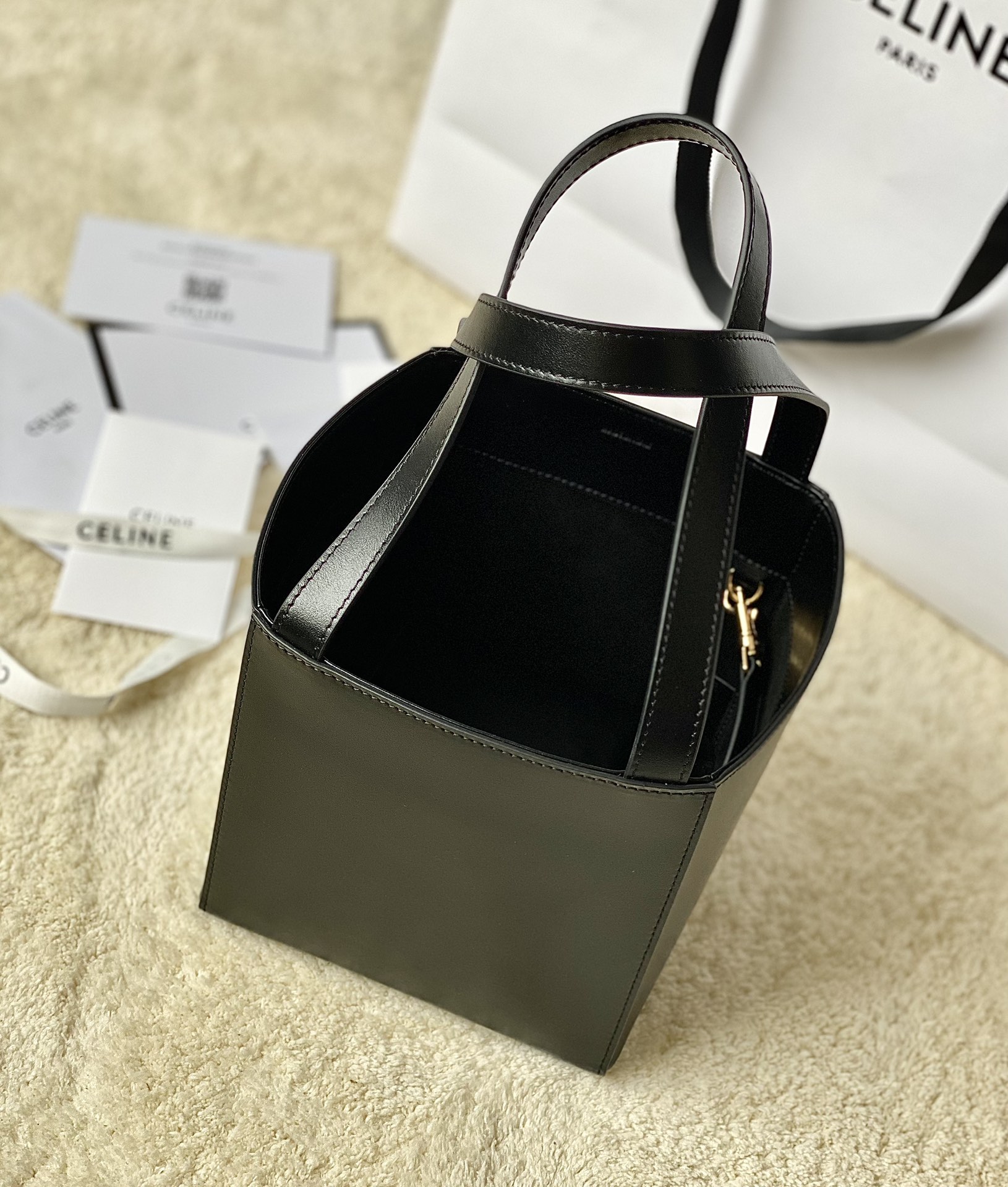 Ce**e cuir triomphe cube bag