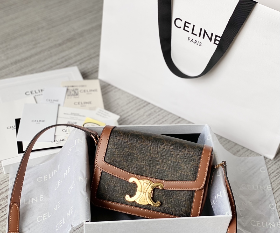 Ce**e teen triomphe bag