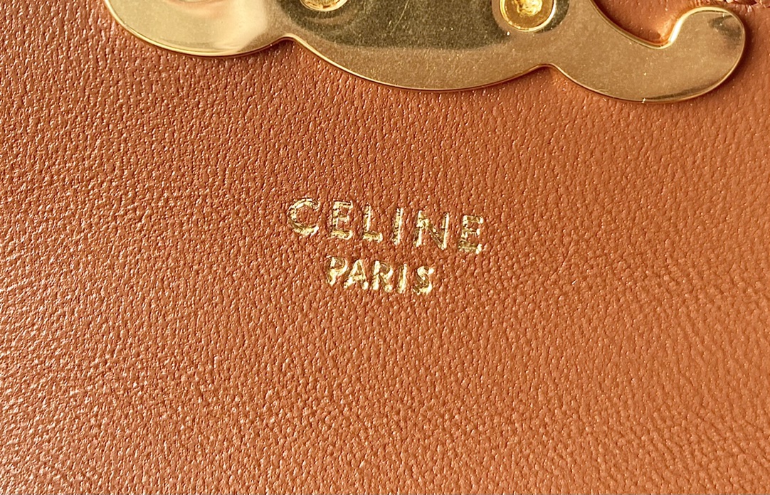 Ce**e mini triomphe