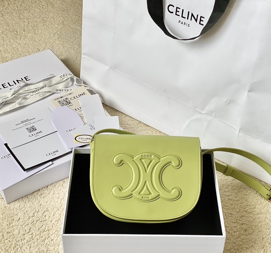 Ce**e folco cuir triomphe