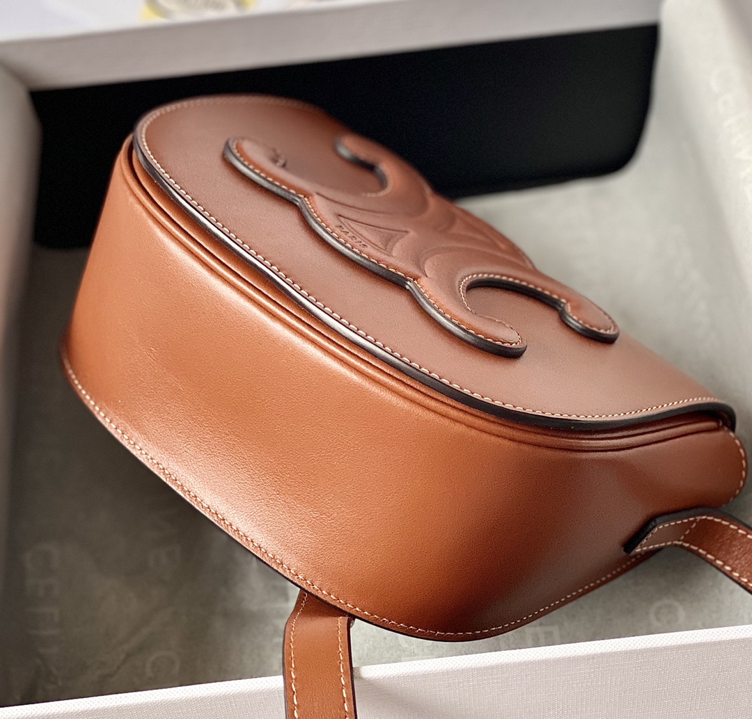Ce**e folco cuir triomphe