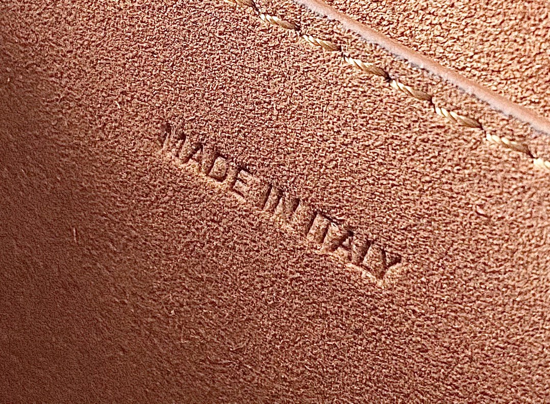Ce**e folco cuir triomphe