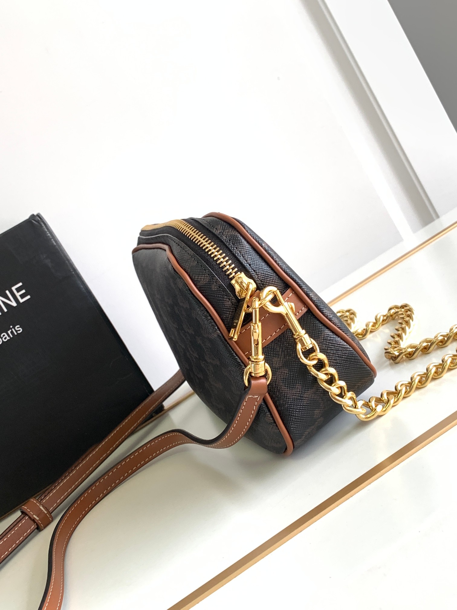 Ce**e multi bag in triomphe