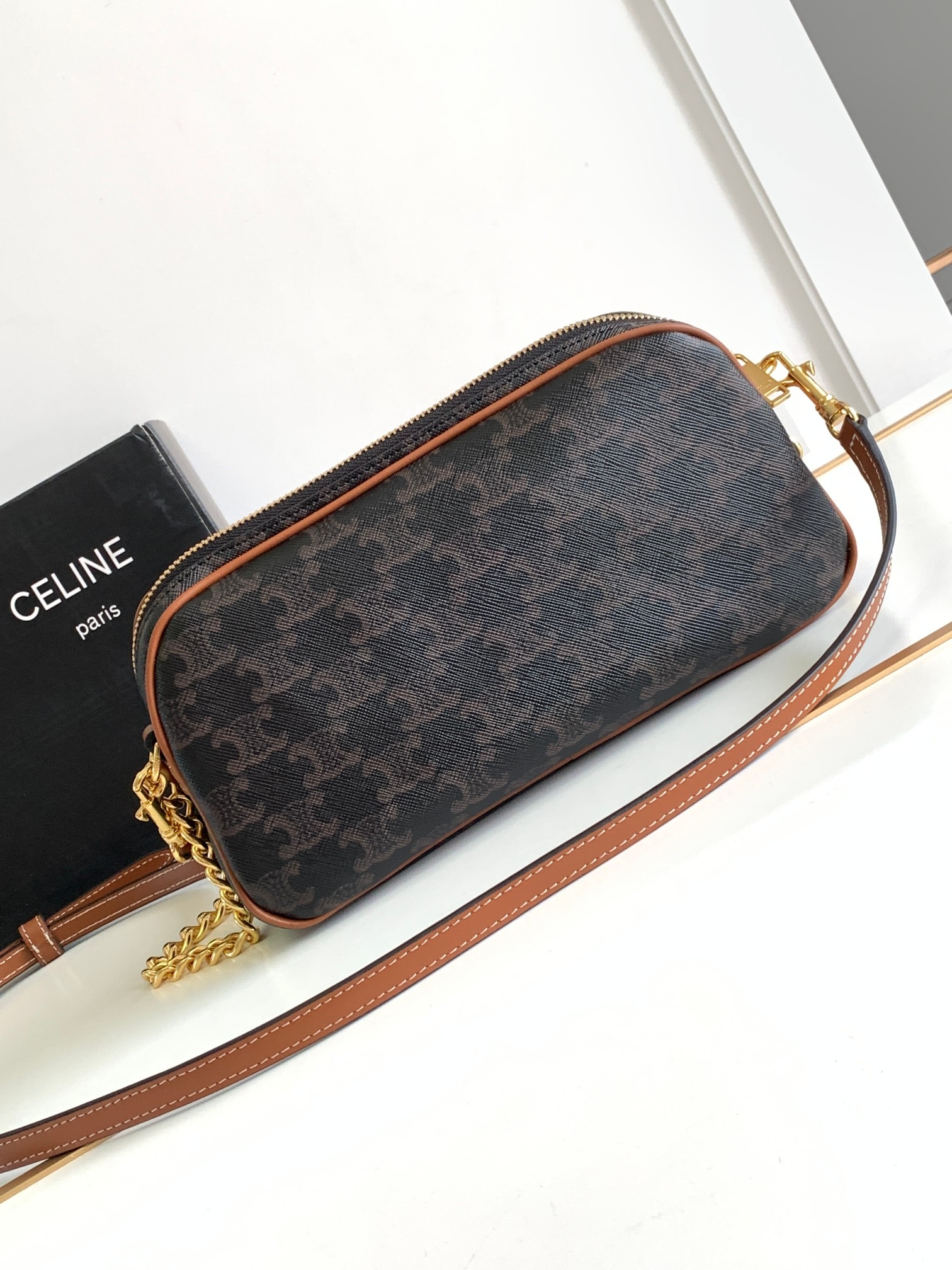 Ce**e multi bag in triomphe