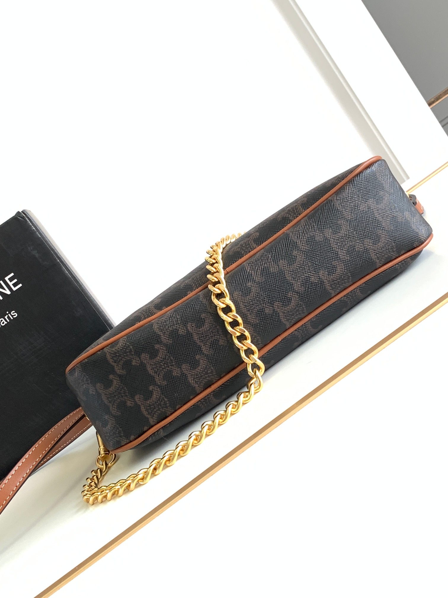 Ce**e multi bag in triomphe