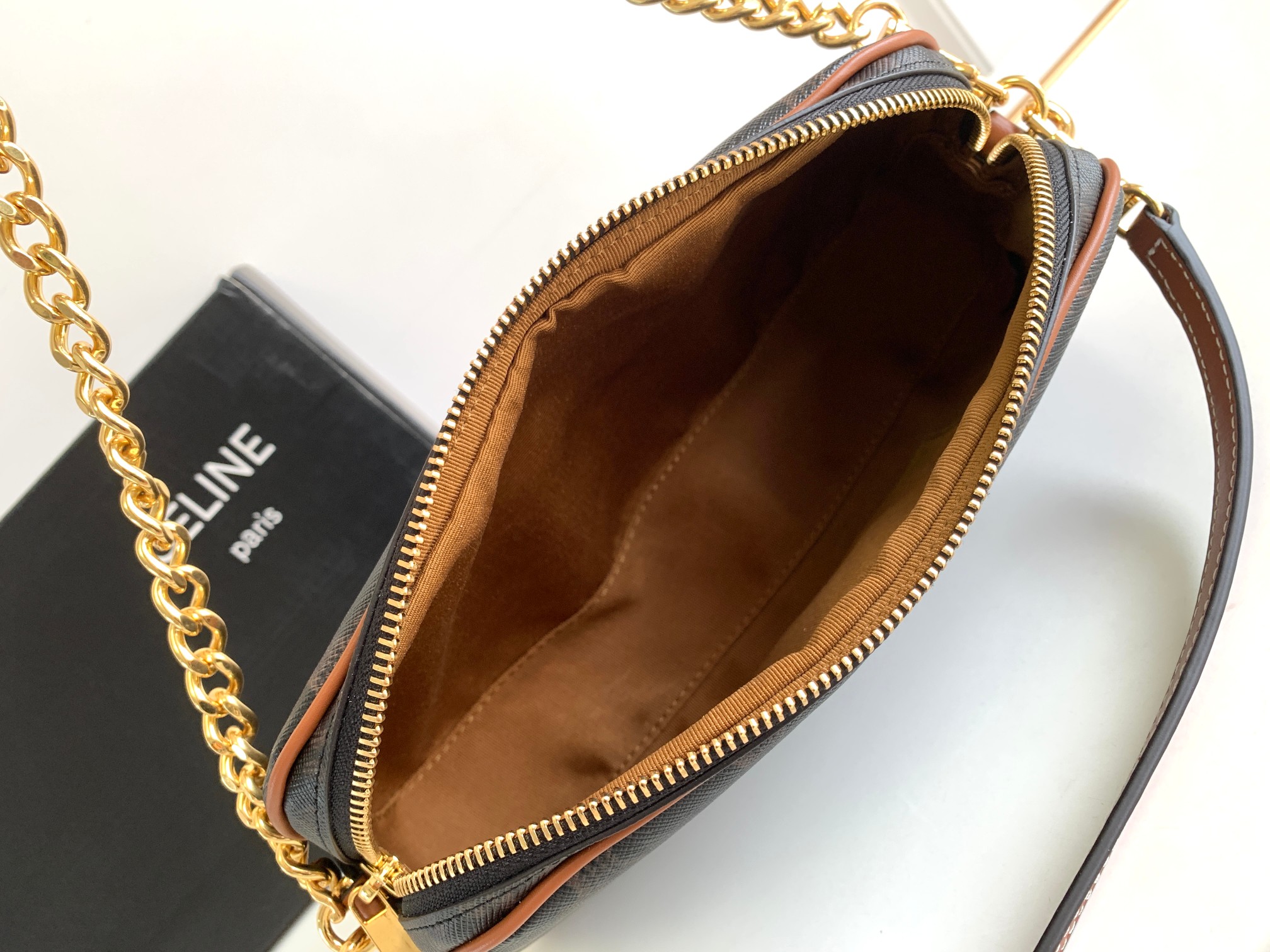 Ce**e multi bag in triomphe