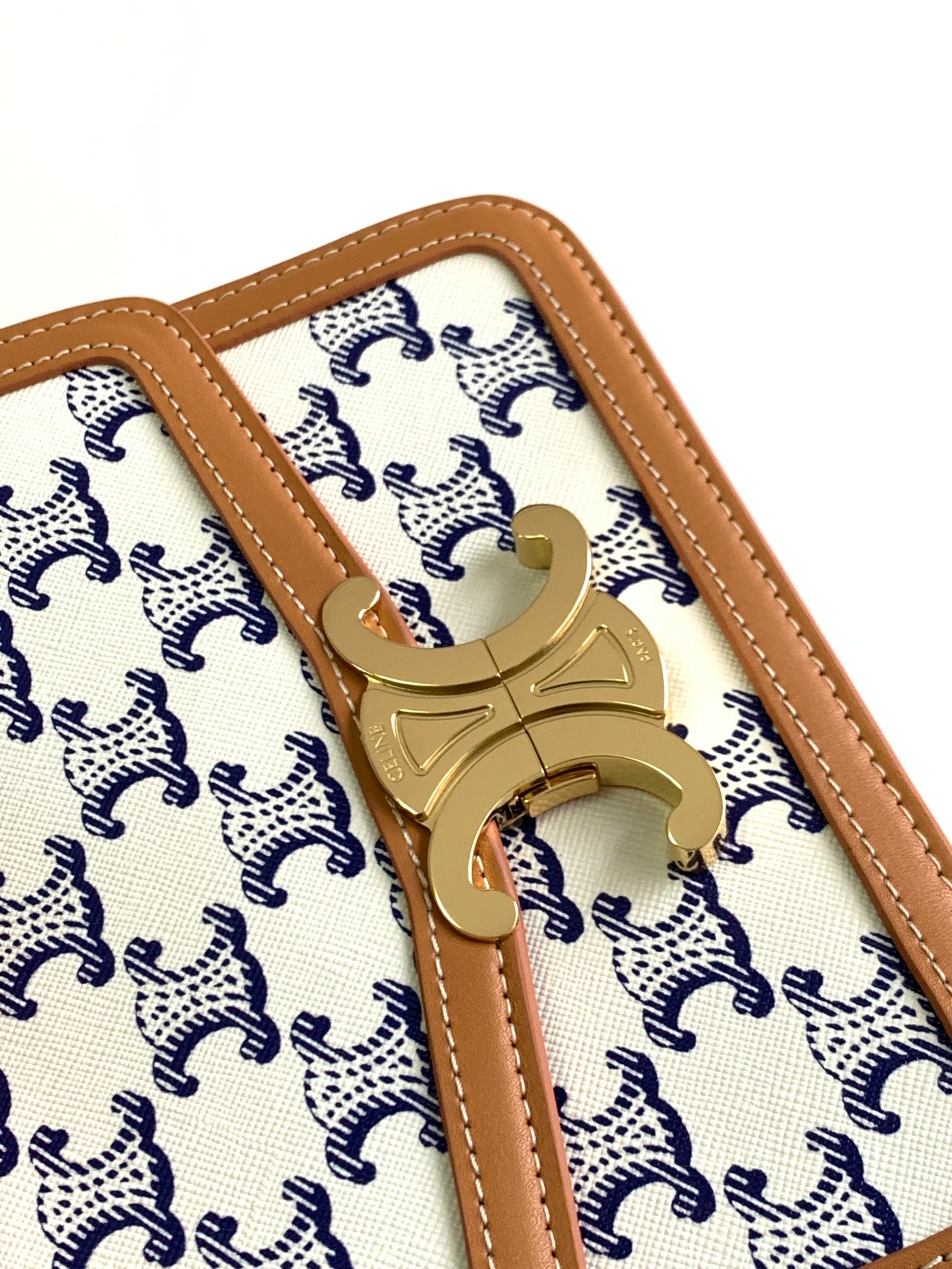 Ce**e teen triomphe bag