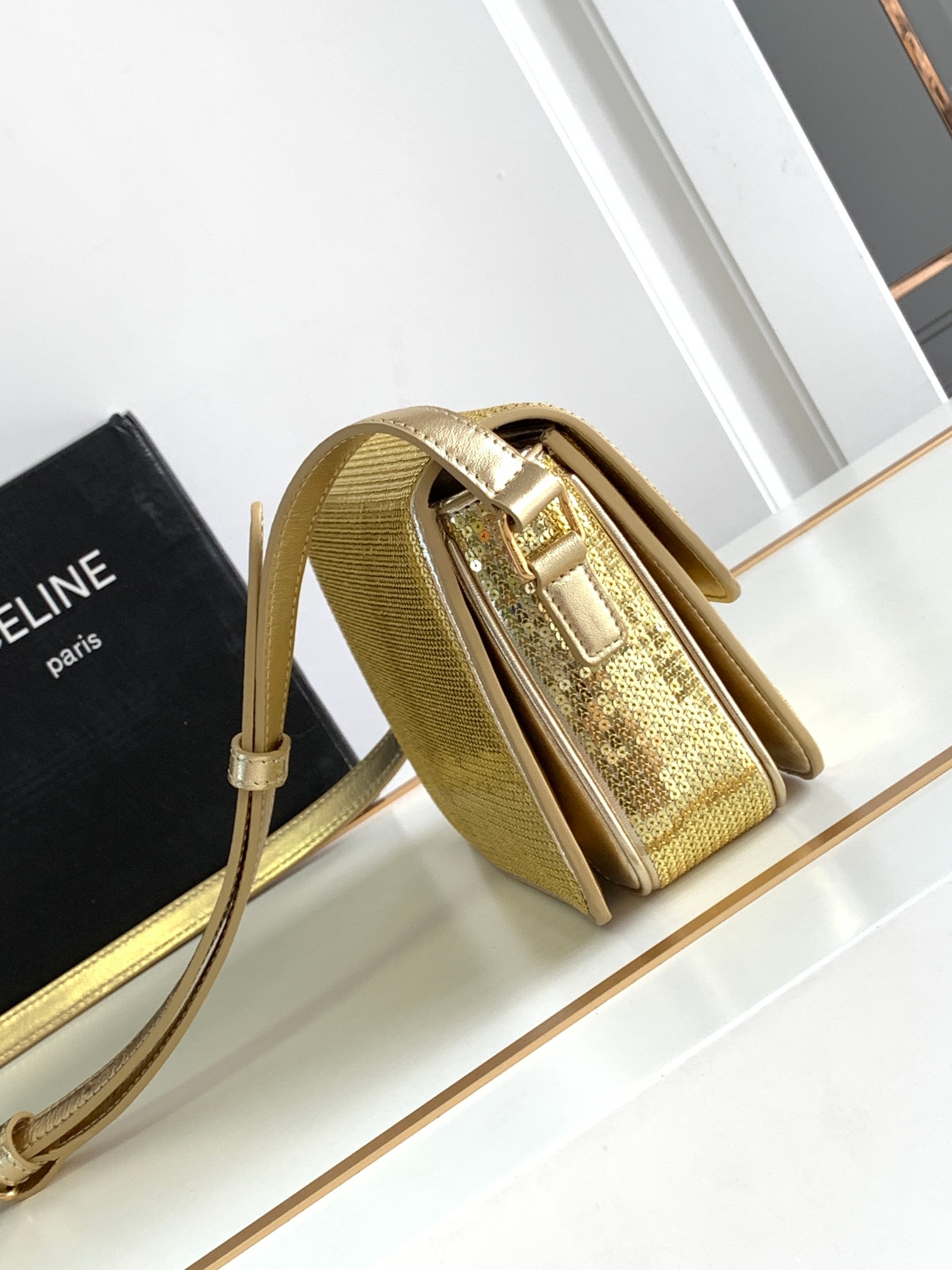 Ce**e teen triomphe bag