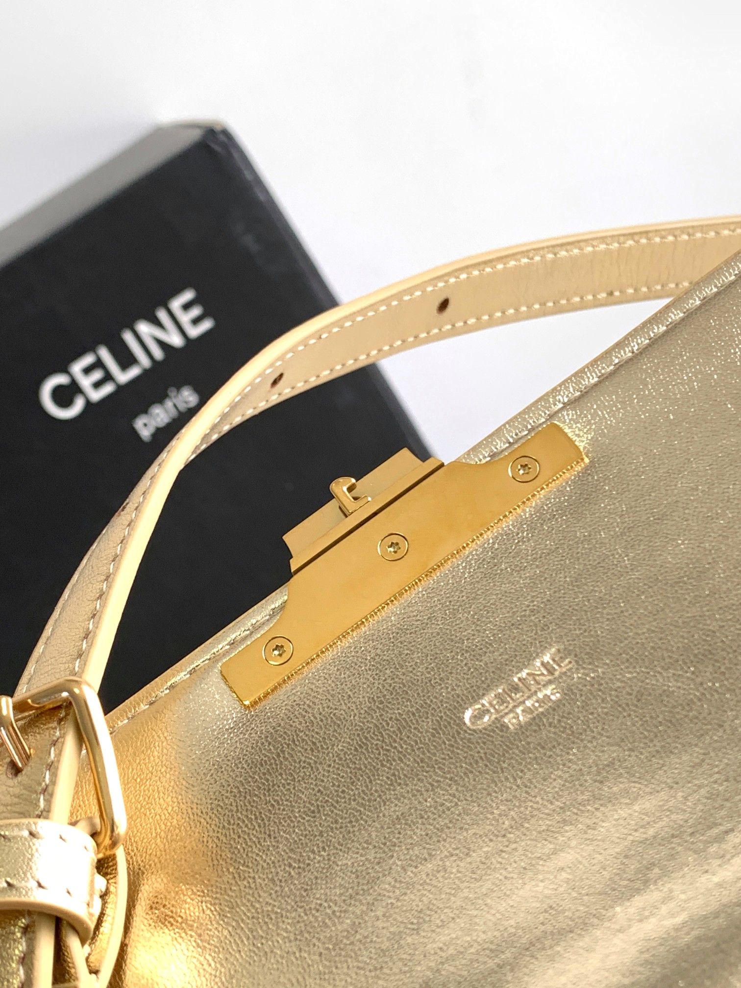 Ce**e teen triomphe bag