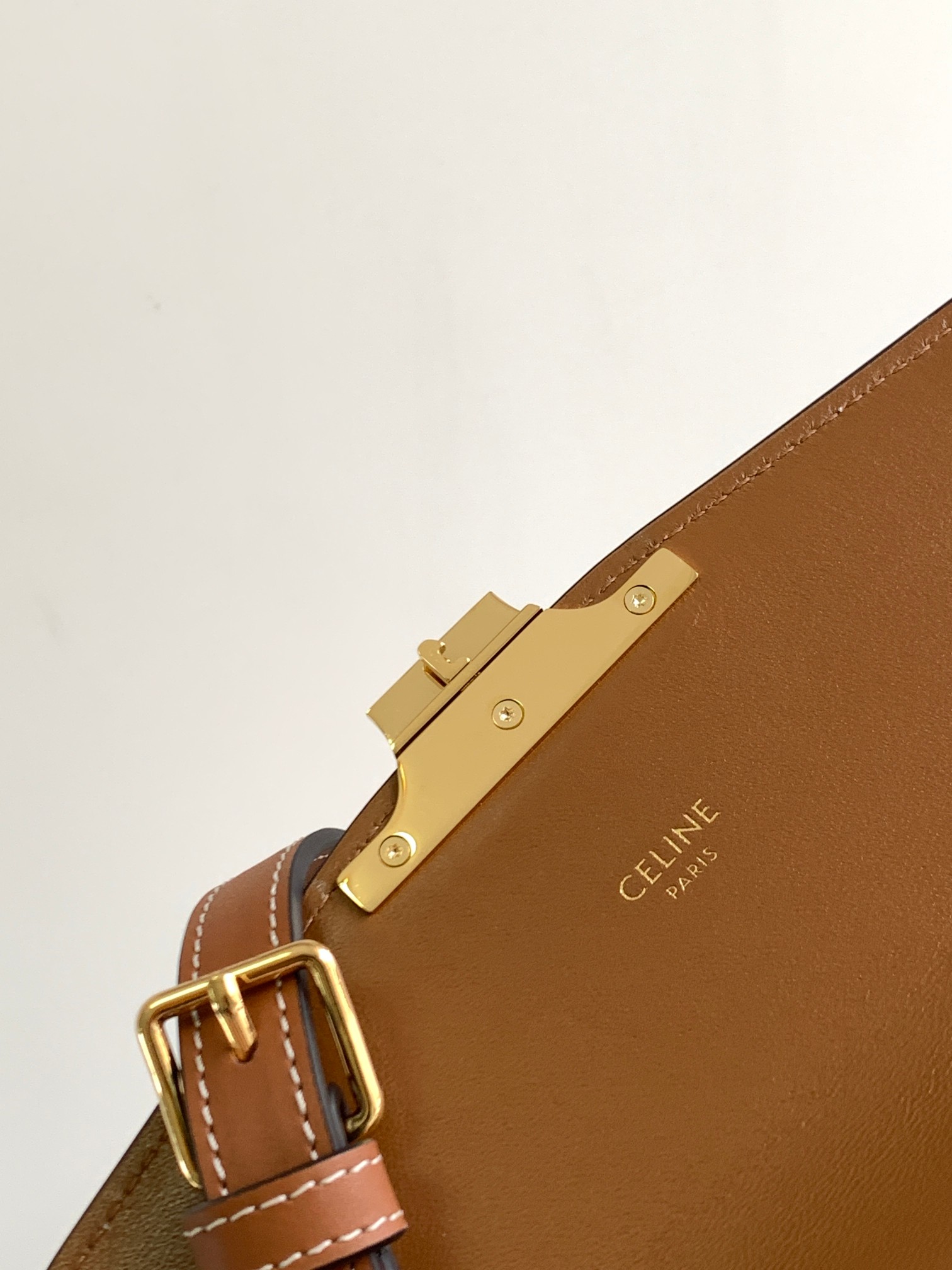 Ce**e teen triomphe bag