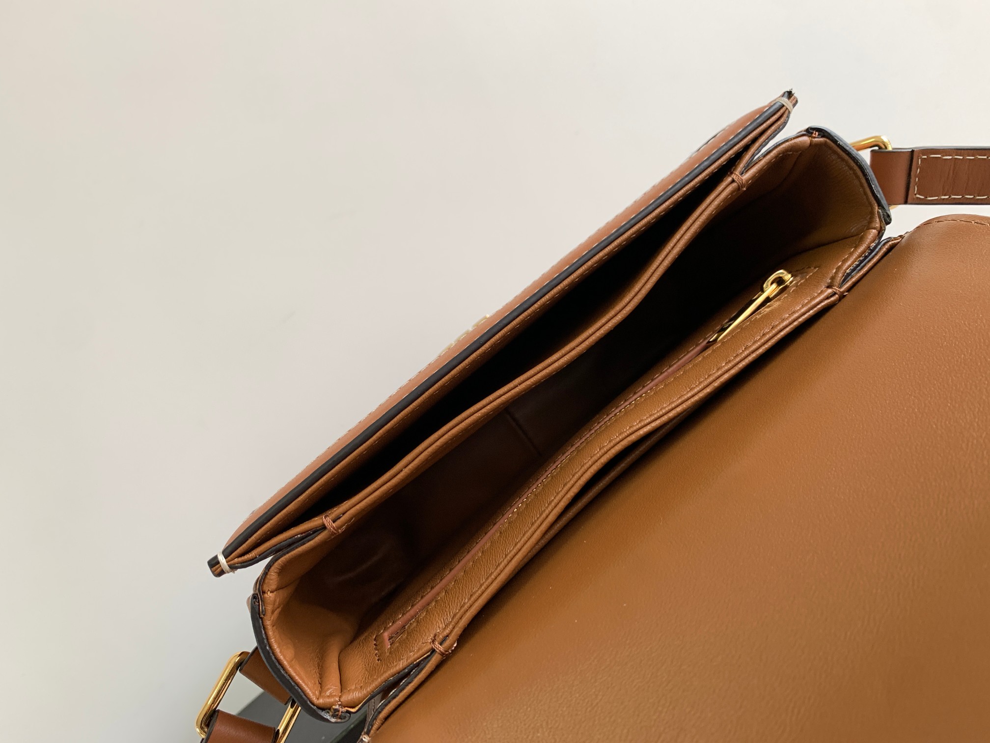 Ce**e teen triomphe bag