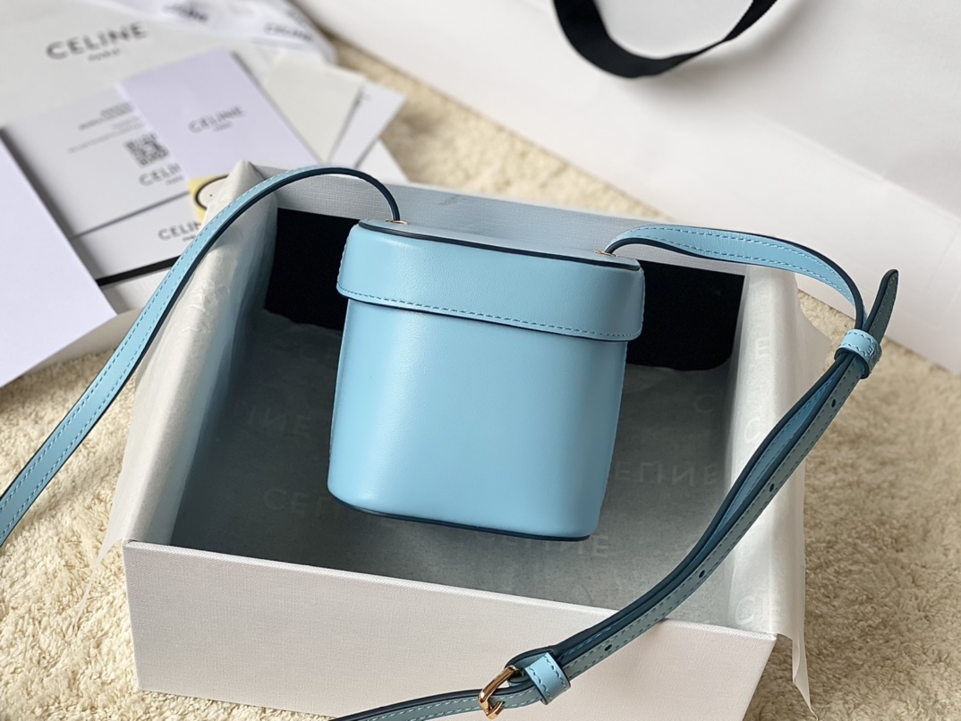 Ce**e small box