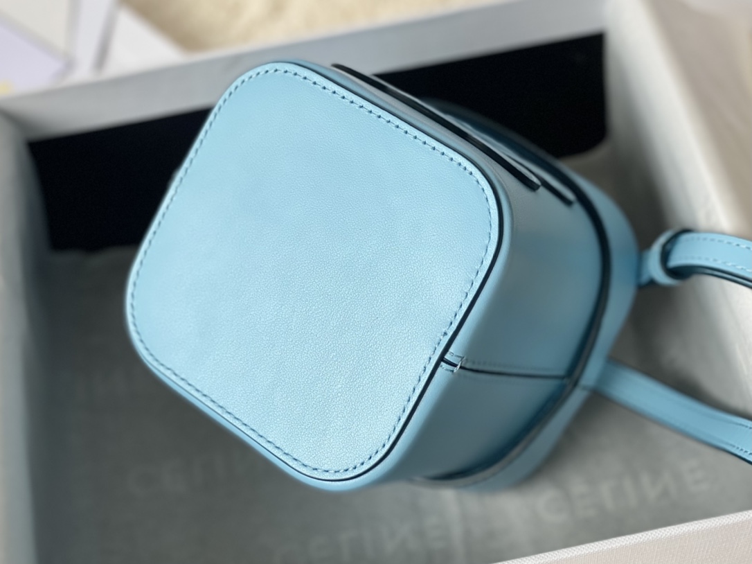 Ce**e small box