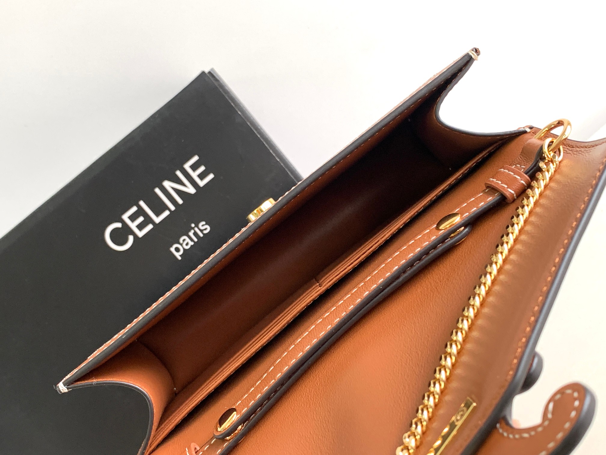 Ce**e wallet on chain triomphe