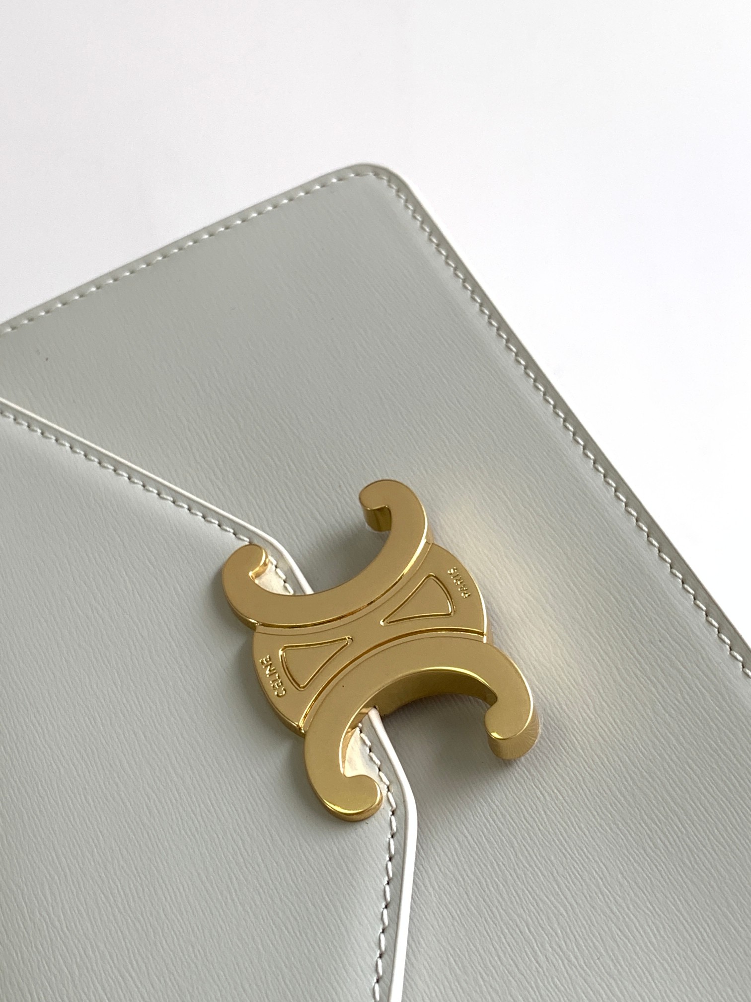 Ce**e wallet on chain triomphe