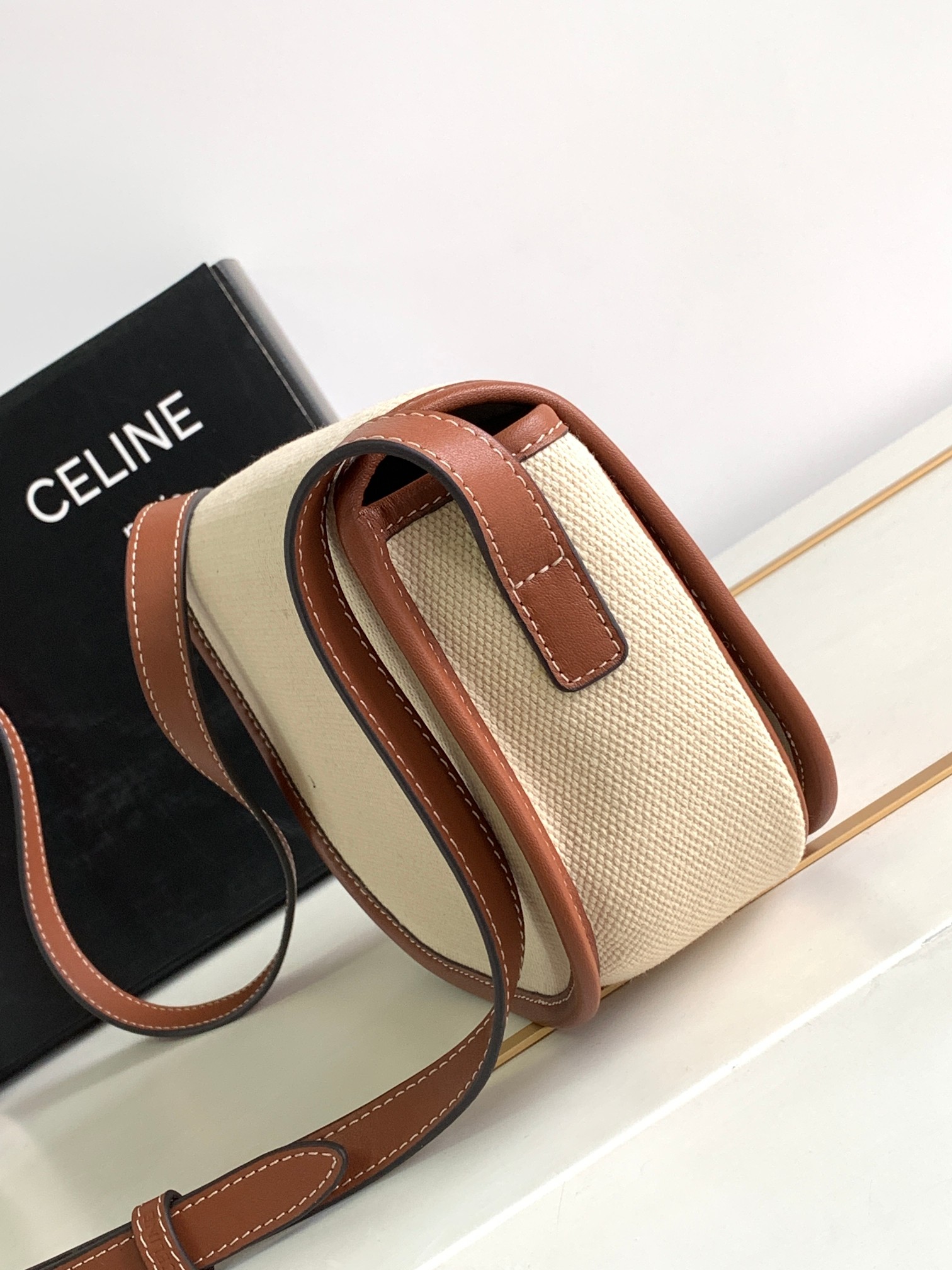 Ce**e folco cuir triomphe