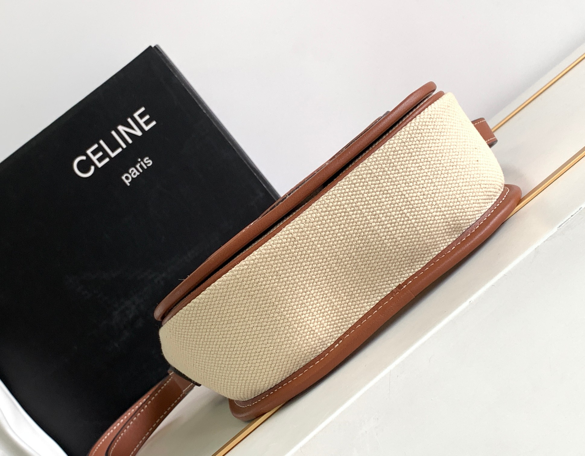 Ce**e folco cuir triomphe