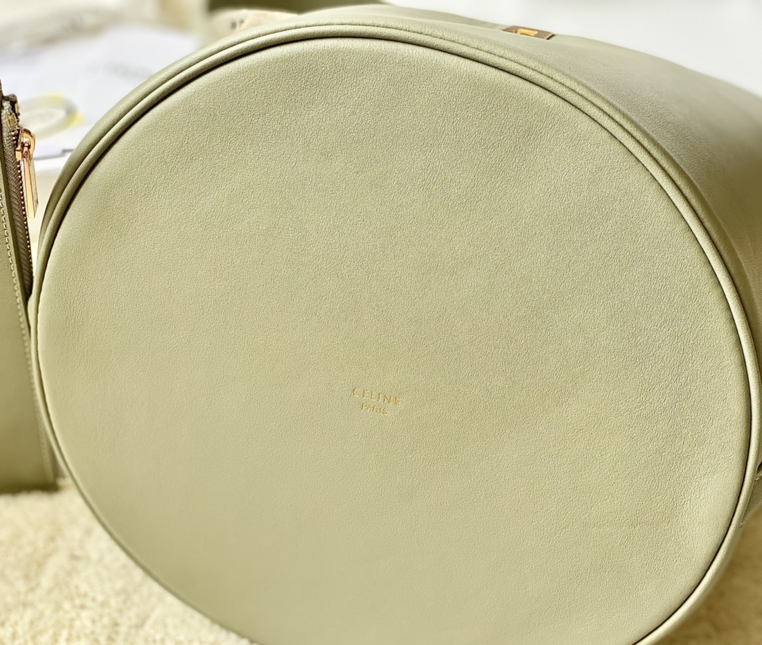 Ce**e bucket 16