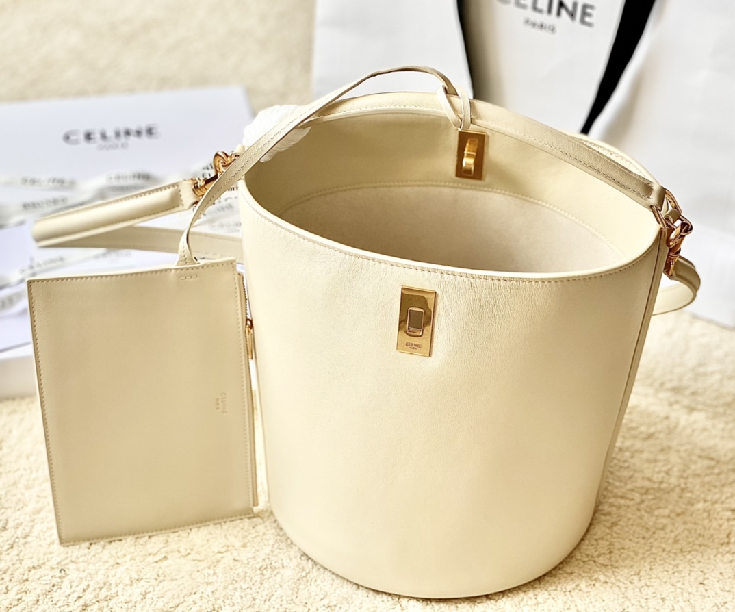 Ce**e bucket 16