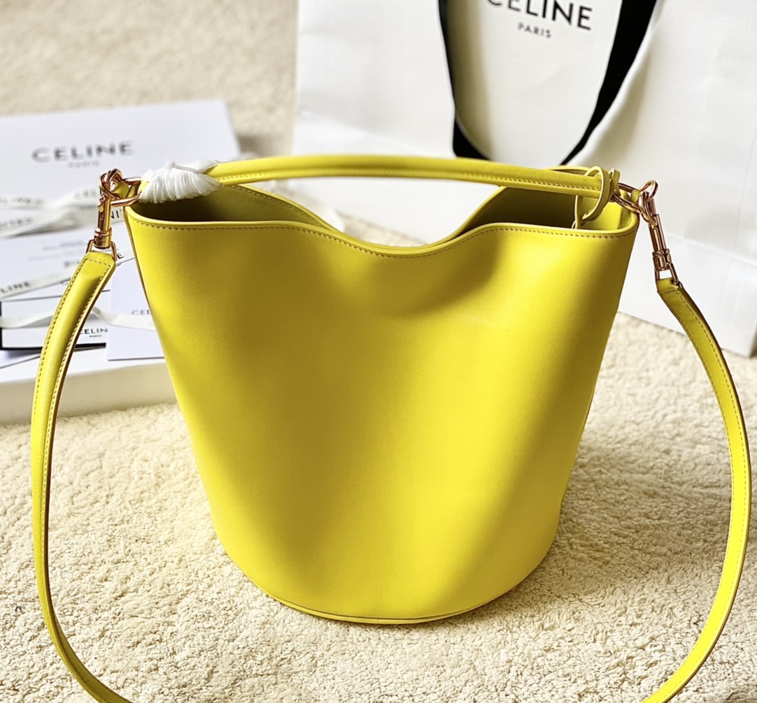 Ce**e bucket 16