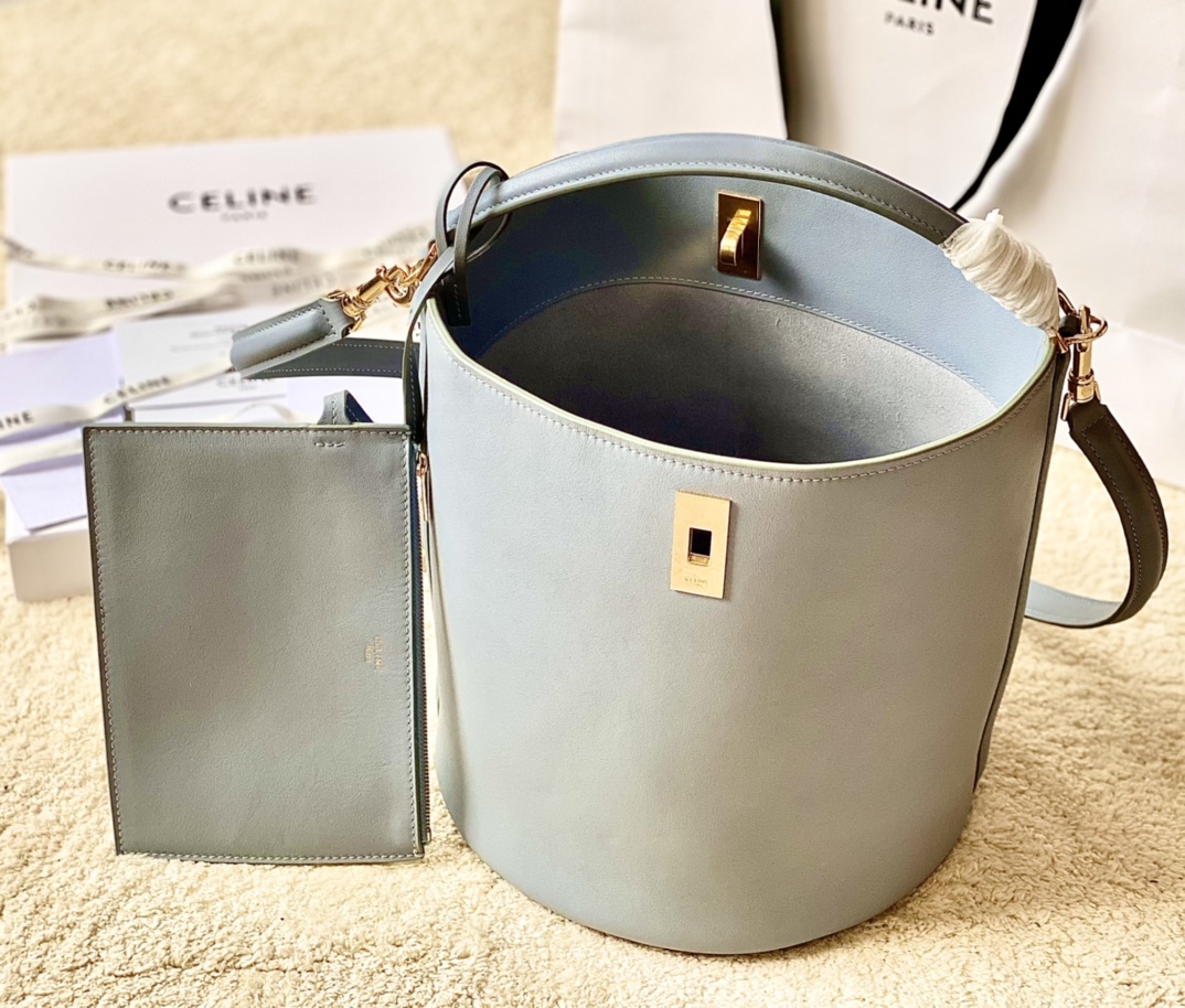 Ce**e bucket 16