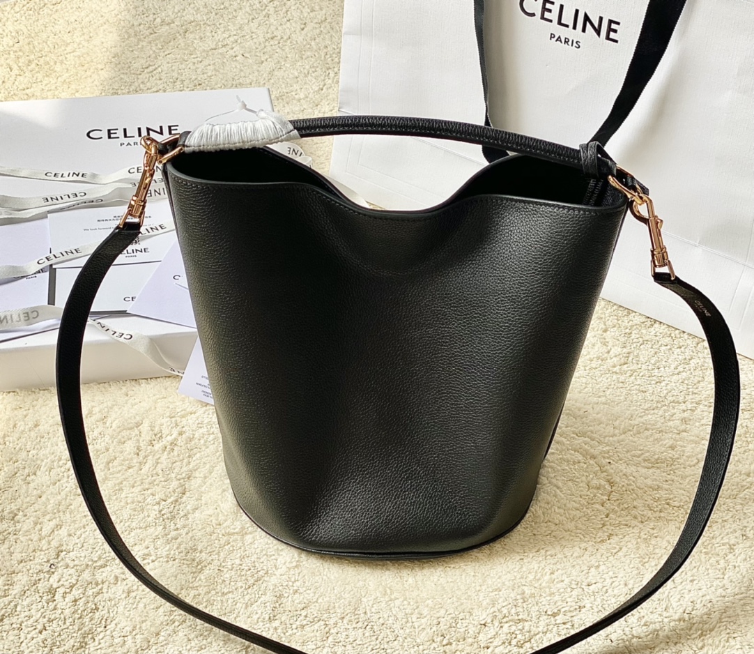Ce**e bucket 16