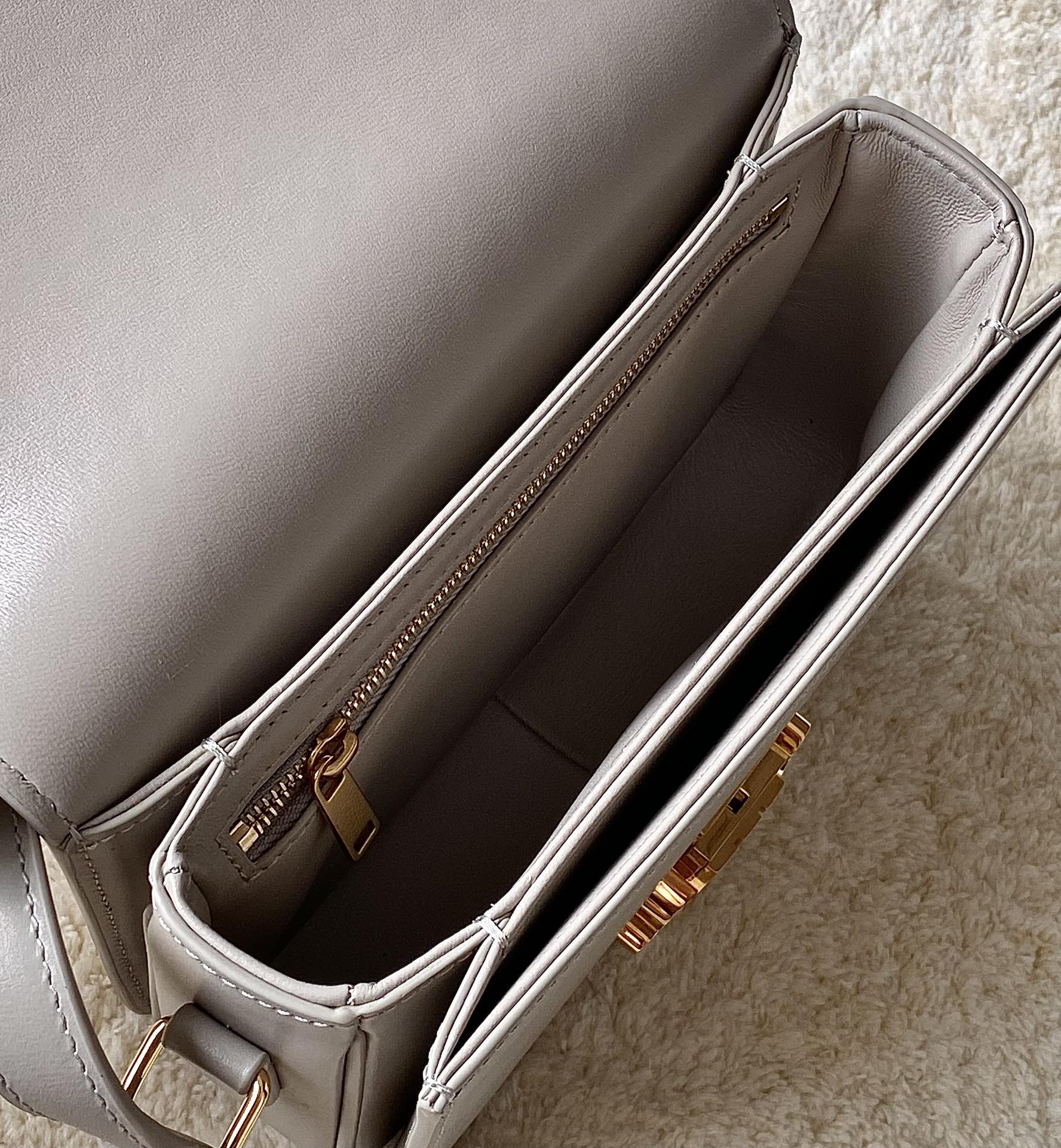 Ce**e teen triomphe bag