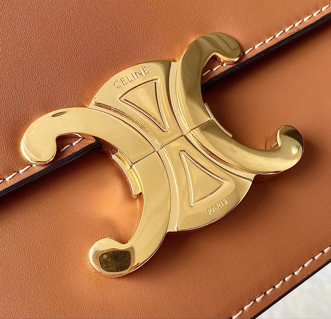 Ce**e teen triomphe bag