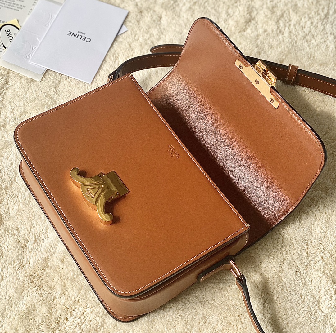 Ce**e teen triomphe bag
