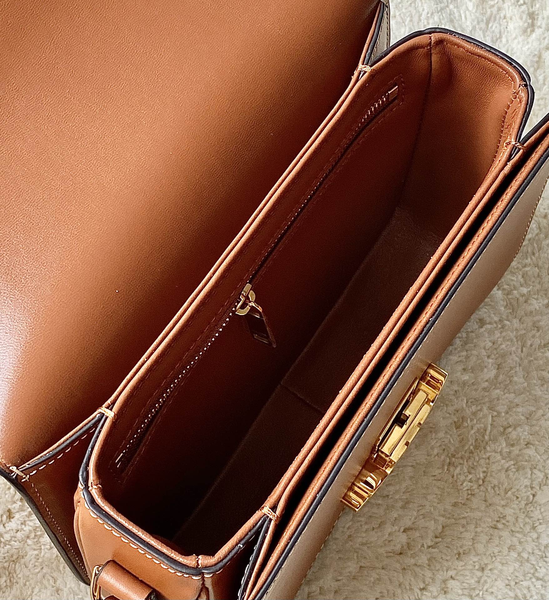 Ce**e teen triomphe bag