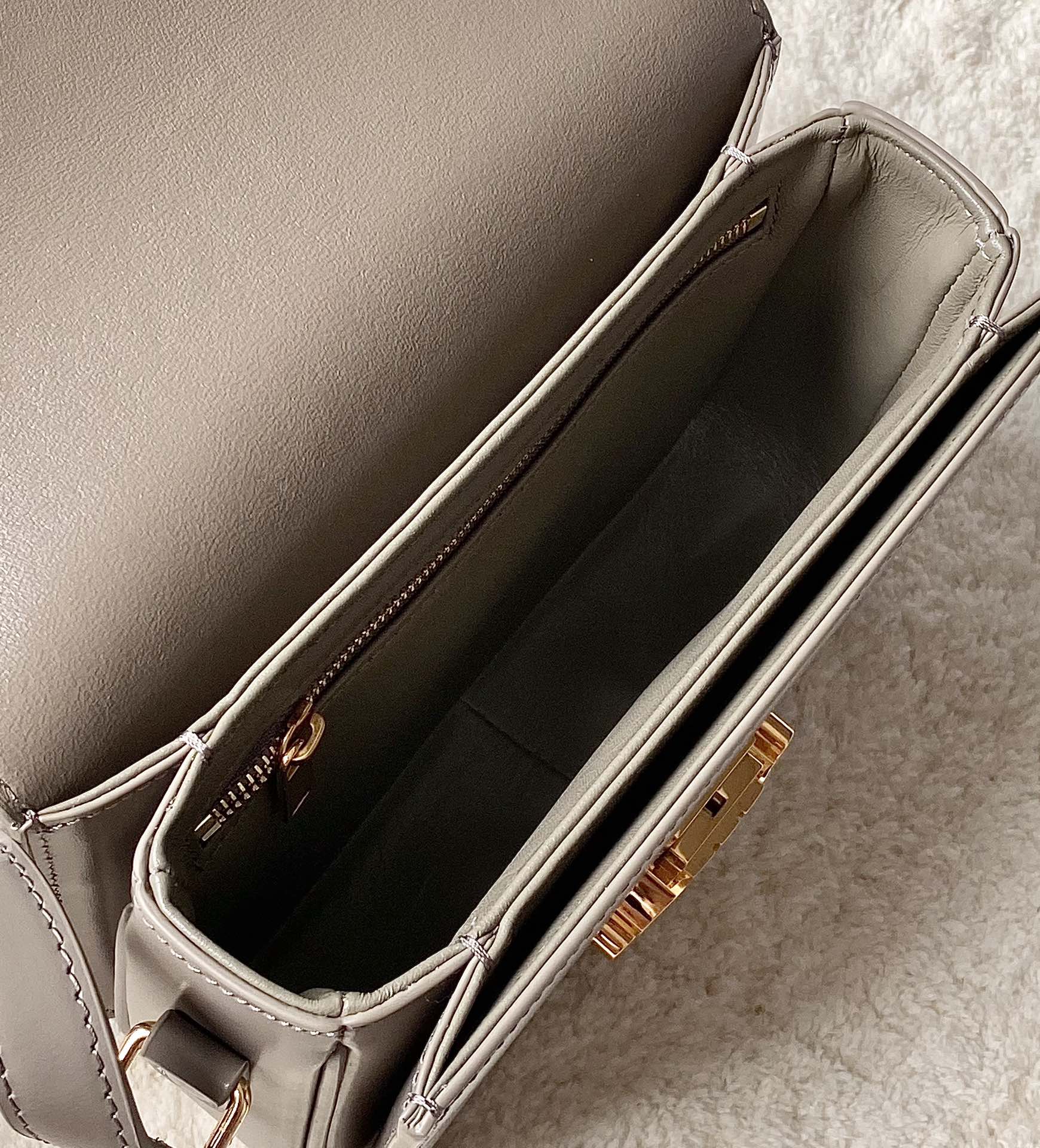 Ce**e teen triomphe bag